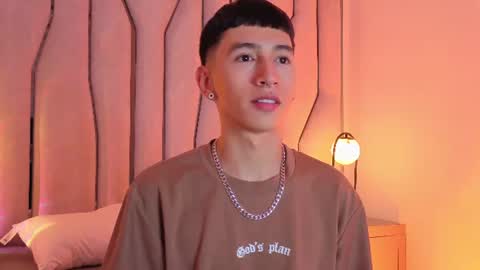 lian_cameron online show from 30, 6, 2026