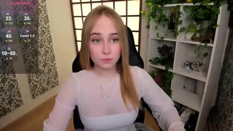 Snapshot of liana_bright chatting on 3, 2, 2025 Liana online show from 3, 2, 2025