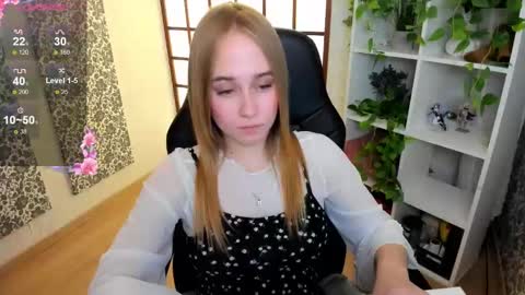 Snapshot of liana_bright chatting on 6, 2, 2025 Liana online show from 6, 2, 2025