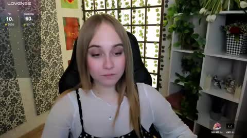 Snapshot of liana_bright chatting on 10, 3, 2025 Liana online show from 10, 3, 2025