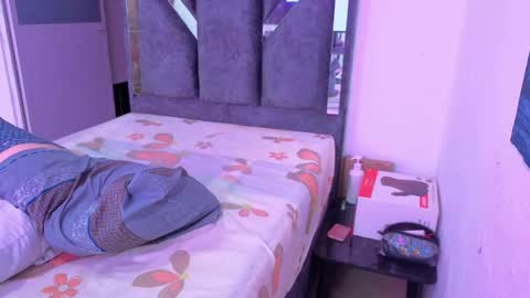 liana_hott online show from 2, 4, 2026