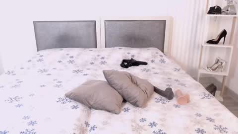 Liana online show from 2, 3, 2025