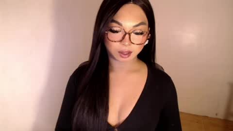 CALL ME LIANNA online show from 7, 8, 2026
