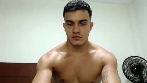 Snapshot of lianstonne chatting on 7, 3, 2026 Liamstonne online show from 7, 3, 2026