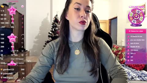 Snapshot of liaquinn chatting on 4, 2, 2025 LiaQuinn online show from 4, 2, 2025