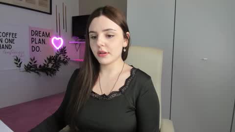 Snapshot of liawoow chatting on 21, 10, 2025 Lia online show from 21, 10, 2025