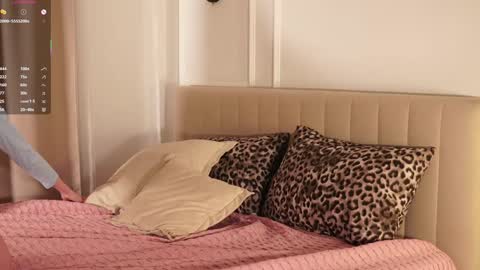 Elena online show from 27, 2, 2026