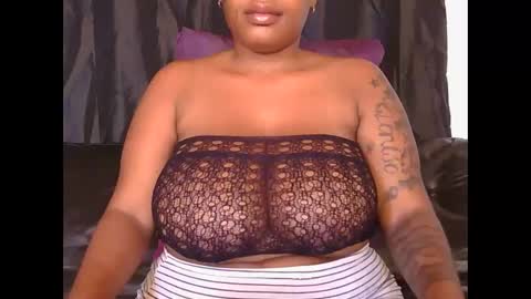 lickabletash98 online show from 17, 1, 2025