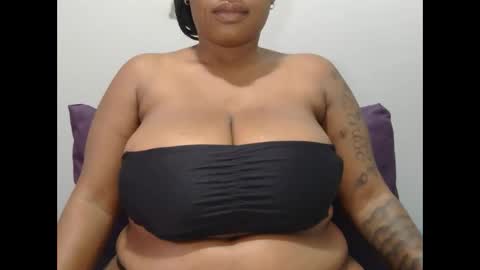 lickabletash98 online show from 6, 2, 2025