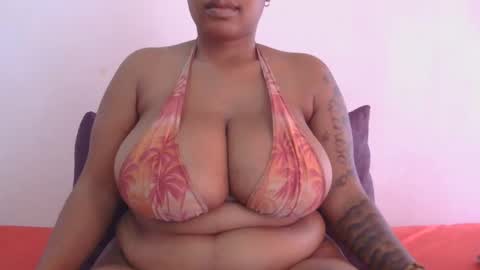 lickabletash98 online show from 6, 3, 2025