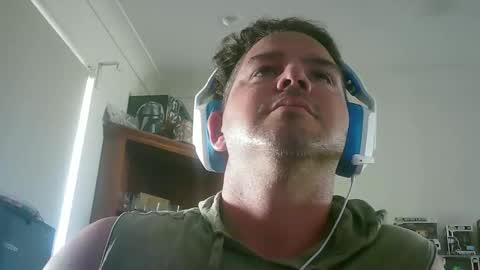 Snapshot of lickitwell29 chatting on 18, 12, 2025 lickitwell29 online show from 18, 12, 2025