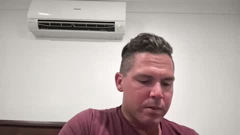 Snapshot of lickitwell29 chatting on 6, 1, 2026 lickitwell29 online show from 6, 1, 2026