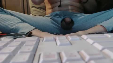 lickurlipz1 online show from 10, 3, 2025