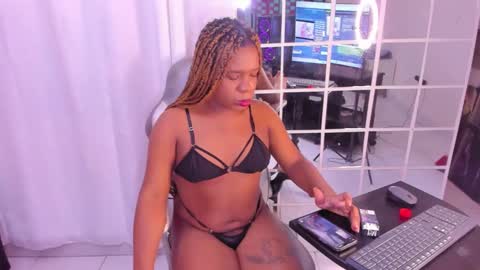 licyevans1 online show from 16, 9, 2025