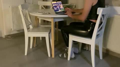 Snapshot of liferacw chatting on 19, 10, 2025 SofieXxxDoll online show from 19, 10, 2025