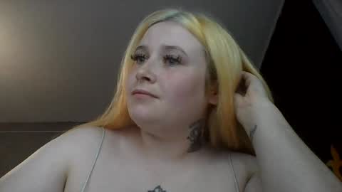light_lunaa online show from 6, 7, 2026