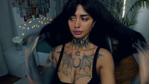 Snapshot of light_my_f1re chatting on 9, 11, 2025 Melissa online show from 9, 11, 2025