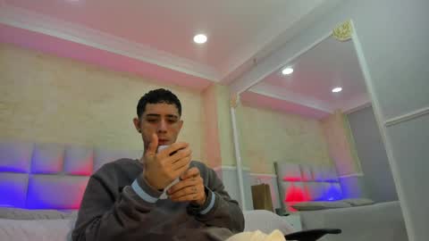 L I I A M online show from 25, 2, 2025