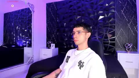 L I I A M online show from 22, 3, 2026