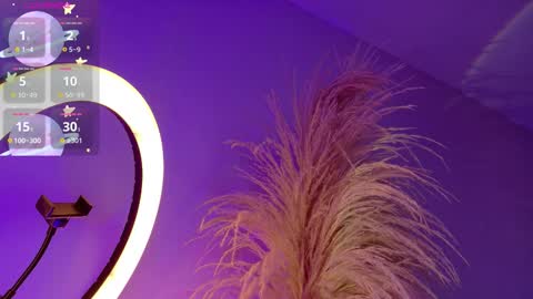 Liiam Luna online show from 3, 12, 2025