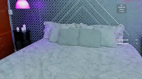 Snapshot of liilith_bloom chatting on 24, 10, 2025 Lilith online show from 24, 10, 2025