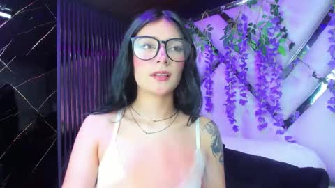 Snapshot of liinzy_rouse chatting on 6, 11, 2025 Brittany online show from 6, 11, 2025