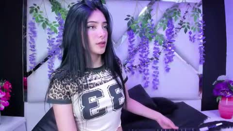 Snapshot of liinzy_rouse chatting on 21, 12, 2025 Brittany online show from 21, 12, 2025