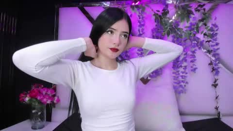 Snapshot of liinzy_rouse chatting on 9, 2, 2026 Brittany online show from 9, 2, 2026