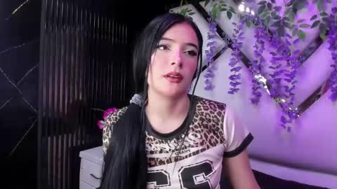 Snapshot of liinzy_rouse chatting on 4, 3, 2026 Brittany online show from 4, 3, 2026