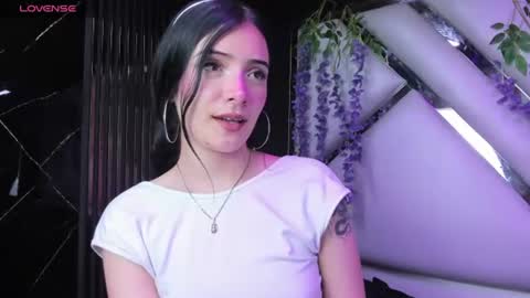 Snapshot of liinzy_rouse chatting on 30, 6, 2026 Brittany online show from 30, 6, 2026