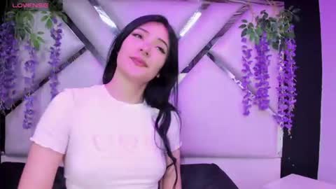 Snapshot of liinzy_rouse chatting on 25, 7, 2026 Brittany online show from 25, 7, 2026