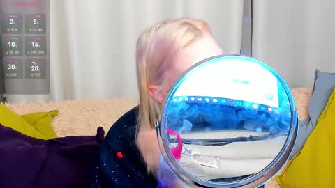 Snapshot of lika_haris chatting on 22, 10, 2025 Lika online show from 22, 10, 2025