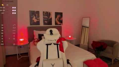 Snapshot of likaklint chatting on 6, 11, 2025 Lika online show from 6, 11, 2025