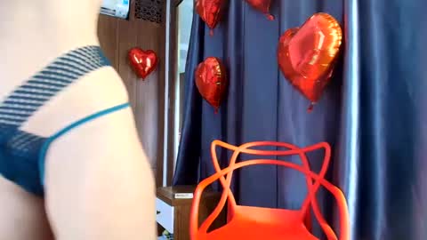 Snapshot of like_firebird chatting on 23, 2, 2025 Mia                   Onlyfans link -  online show from 23, 2, 2025