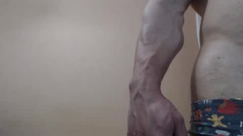 Snapshot of likwidator84 chatting on 14, 1, 2025 Maximus online show from 14, 1, 2025