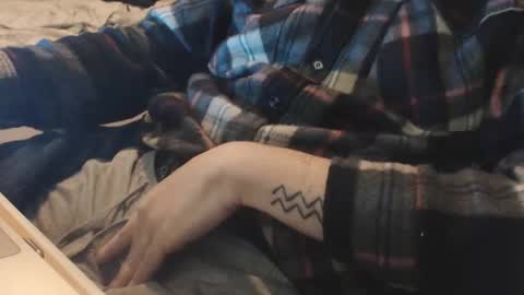 Snapshot of lil_j_ chatting on 12, 1, 2026 lil_j_ online show from 12, 1, 2026