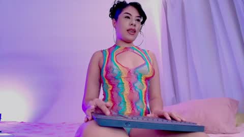 Snapshot of lil_swaay chatting on 27, 7, 2026 Lola online show from 27, 7, 2026