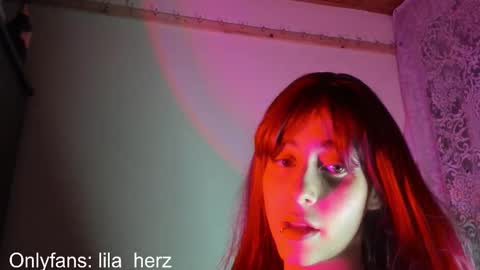 Snapshot of lila_herz chatting on 25, 10, 2025 Ren online show from 25, 10, 2025