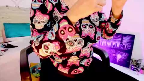 Lilah Sweet online show from 12, 11, 2025