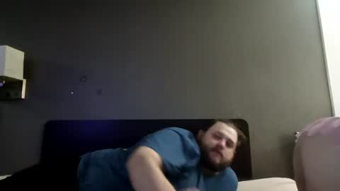 Snapshot of lilbratty_clouds_ogpuffdragon chatting on 13, 5, 2026 lilbratty_clouds_ogpuffdragon online show from 13, 5, 2026