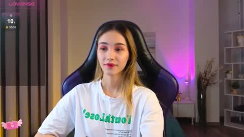 Hi im Yuki online show from 13, 11, 2025