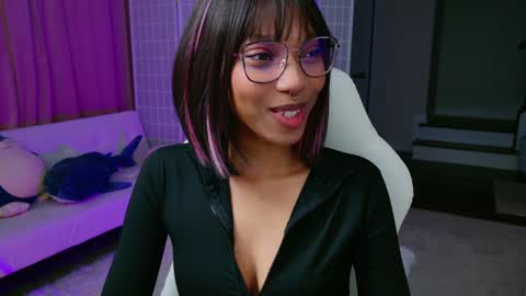 evie online show from 5, 2, 2025