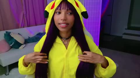 evie online show from 3, 3, 2025