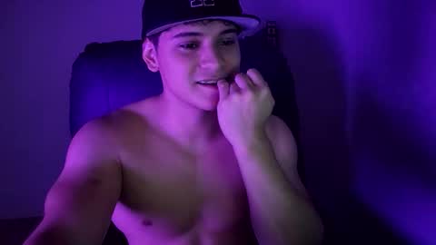 Snapshot of lilhotnando chatting on 13, 11, 2025 Fernando online show from 13, 11, 2025