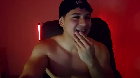 Snapshot of lilhotnando chatting on 25, 11, 2025 Fernando online show from 25, 11, 2025