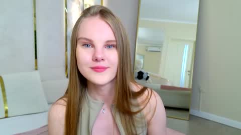 lili_lohan online show from 7, 7, 2026