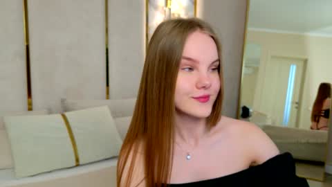 lili_lohan online show from 12, 7, 2026