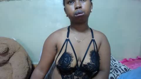 Snapshot of liliahsexie chatting on 26, 11, 2025 liliah online show from 26, 11, 2025