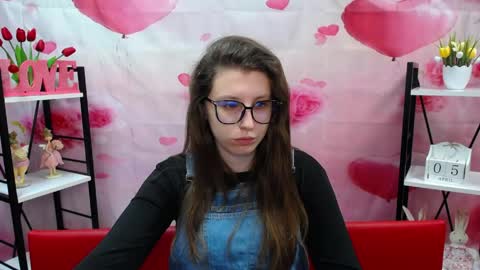 lilianashine online show from 5, 4, 2026