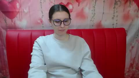 lilianashine online show from 5, 5, 2026